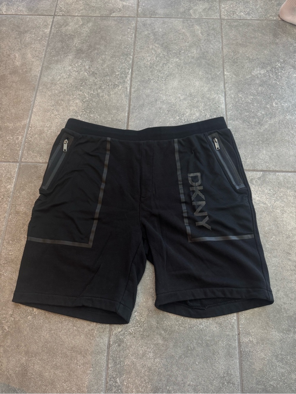 DKNY black cotton Shorts mesh design in front men’s XL